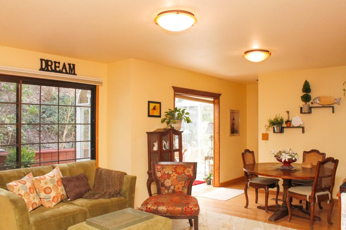 564 Paradise Road Salinas, CA 93907 - Photo 10 of 81 Gallery Image 10
