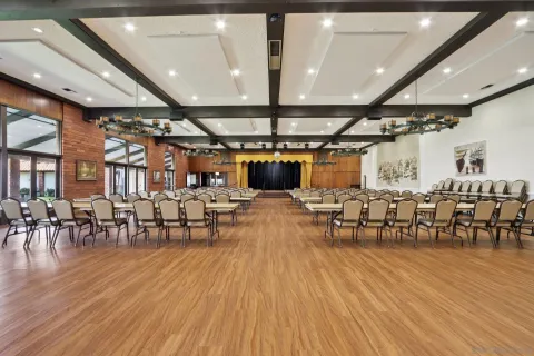 $449,999 | 1215 Anchors Way Drive, Unit 135, Ventura, CA 93001