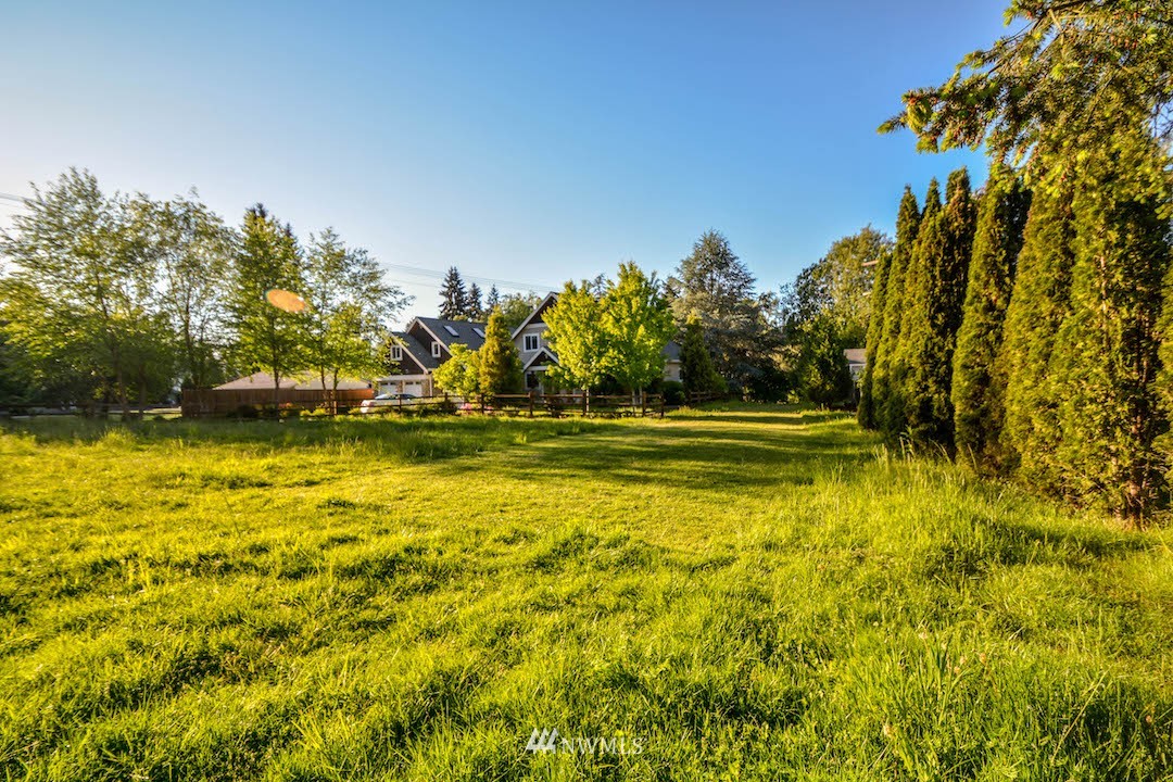 11020 East Riverside Drive Bothell, WA 98011 - Photo 2 of 11
