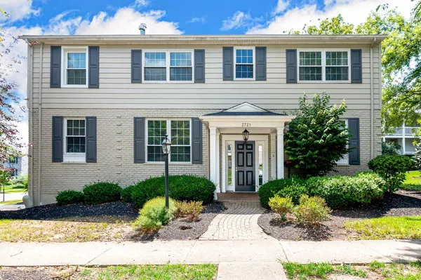 $2,350 | 3721 Ashworth Drive, Unit D, Cincinnati, OH 45208