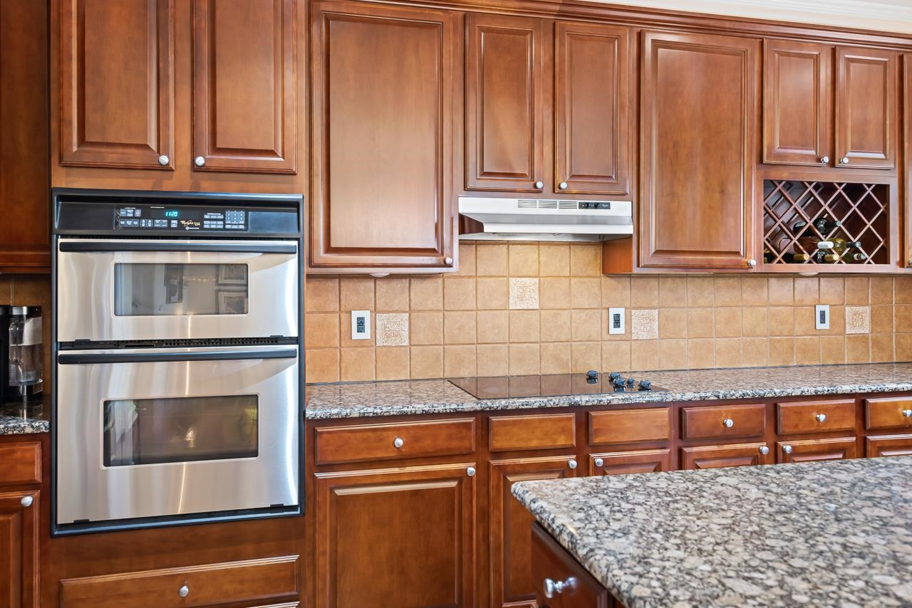 2836 Roundleaf Court Raleigh, NC 27604 - Photo 13 of 39 Kitchen