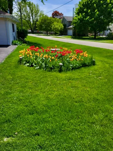 $317,000 | 804 Elm Street, Maple Park, IL 60151