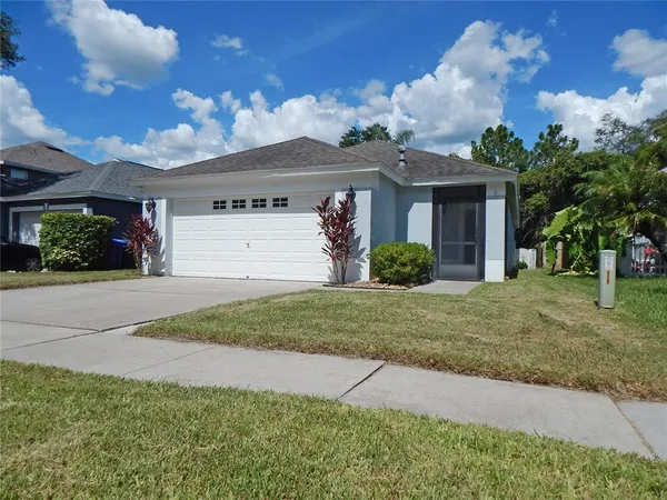 $365,000 | 5827 Meadowpark Place, Lithia, FL 33547