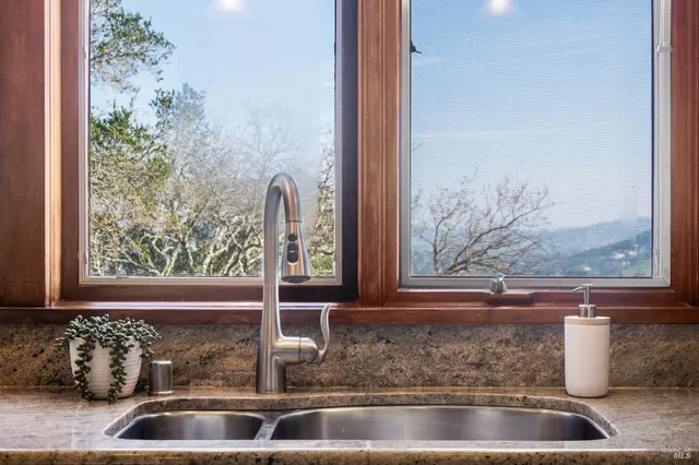 $1,595,000 | 120 Cabro Court, Novato, CA 94947