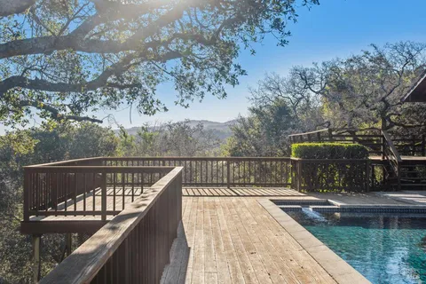 $1,595,000 | 120 Cabro Court, Novato, CA 94947