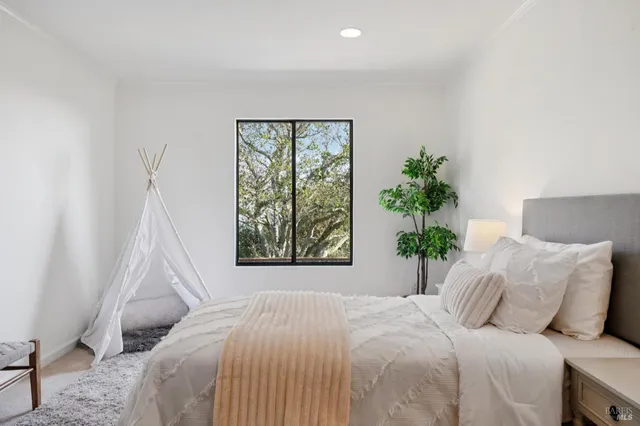 $1,595,000 | 120 Cabro Court, Novato, CA 94947