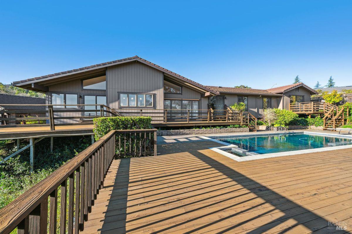 120 Cabro Court Novato, CA 94947 - Photo 40 of 43