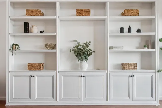 $1,595,000 | 120 Cabro Court, Novato, CA 94947