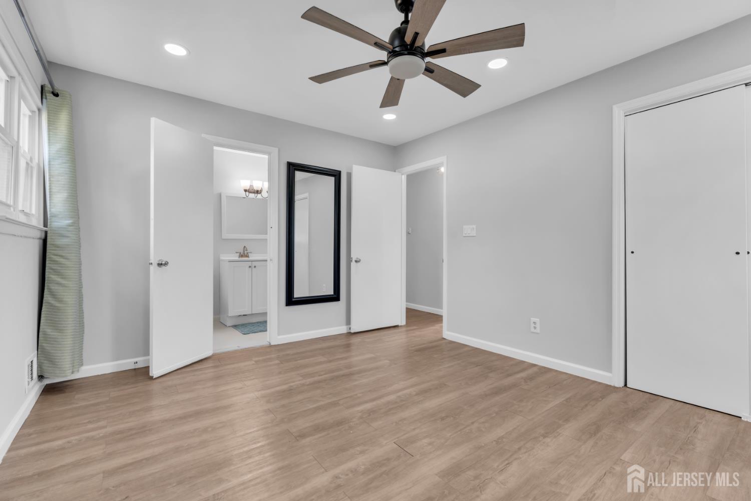 125 Jeff Street Edison, NJ 08837 - Photo 20 of 45
