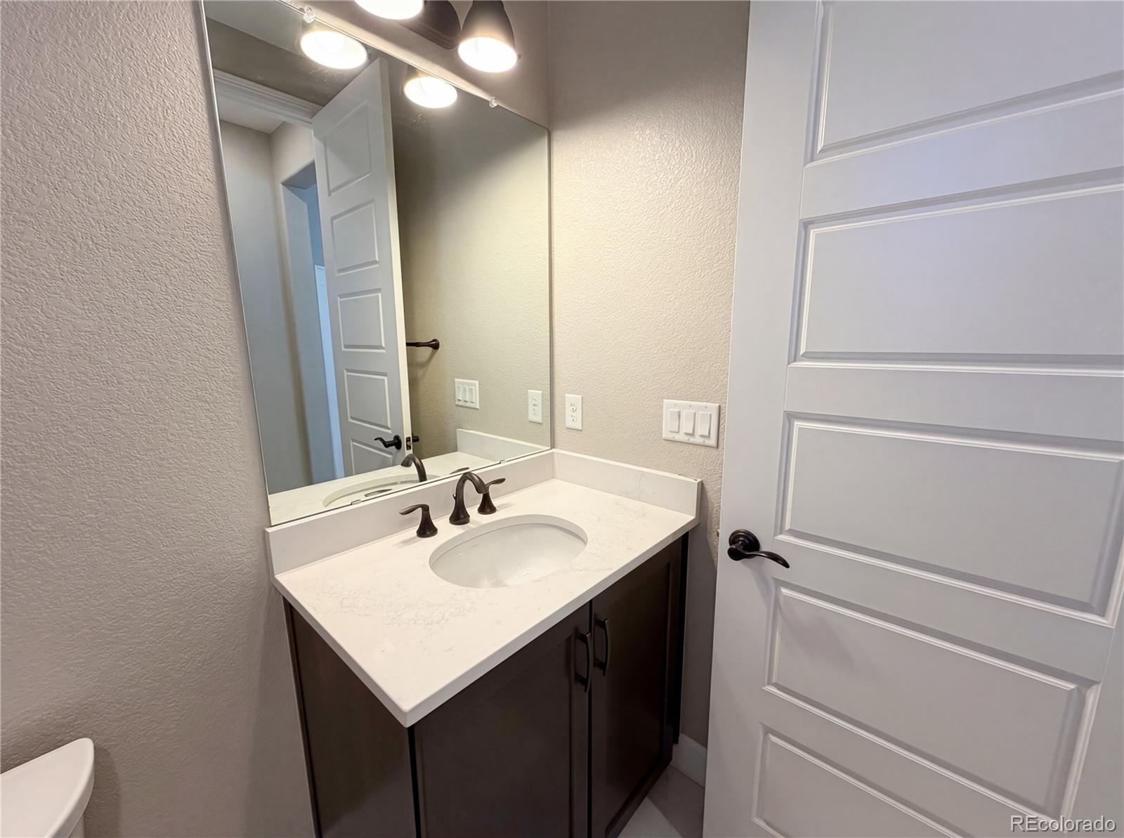 60 Sandalwood Way Highlands Ranch, CO 80126 - Photo 11 of 40