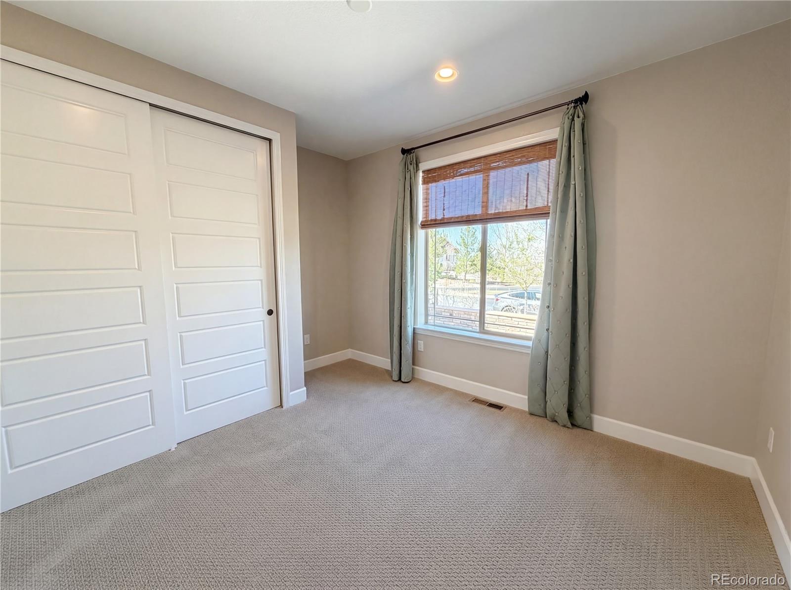 60 Sandalwood Way Highlands Ranch, CO 80126 - Photo 12 of 40