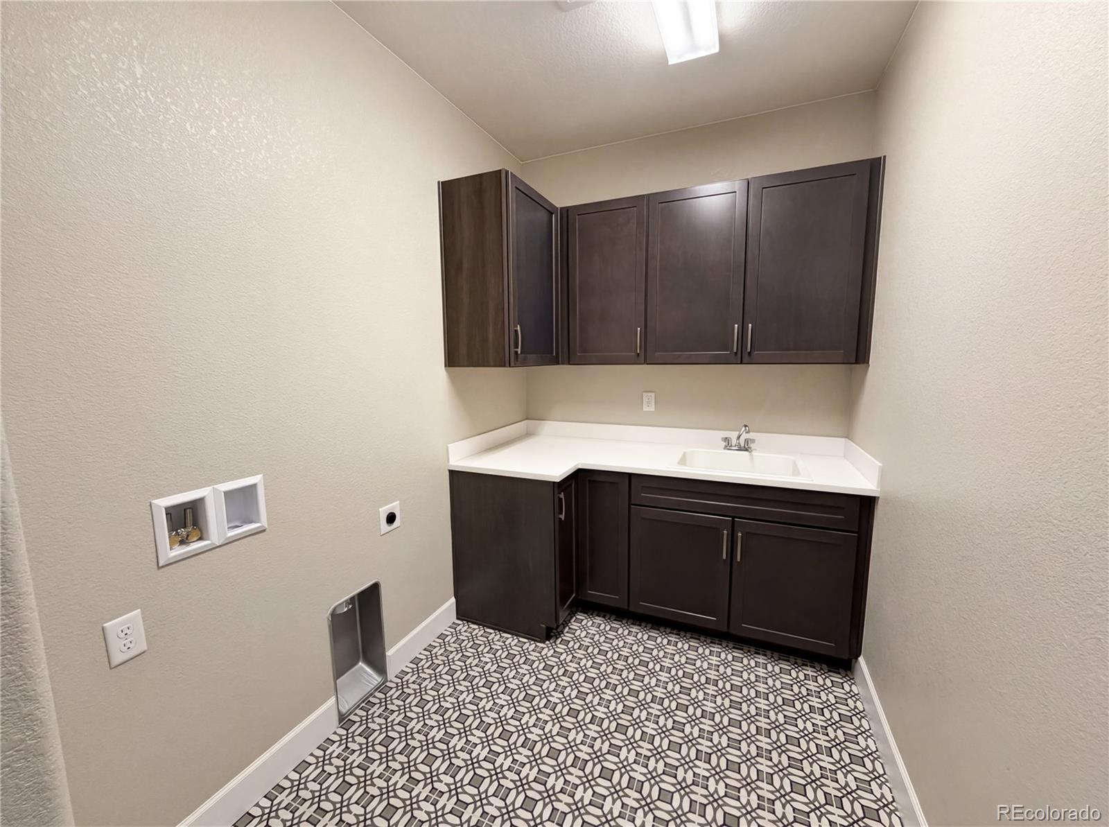 60 Sandalwood Way Highlands Ranch, CO 80126 - Photo 32 of 40