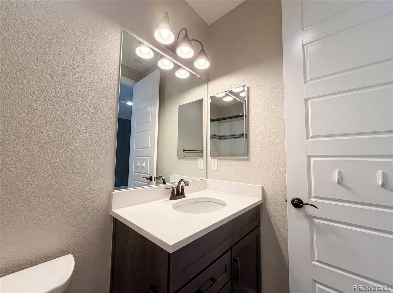 60 Sandalwood Way Highlands Ranch, CO 80126 - Photo 35 of 40