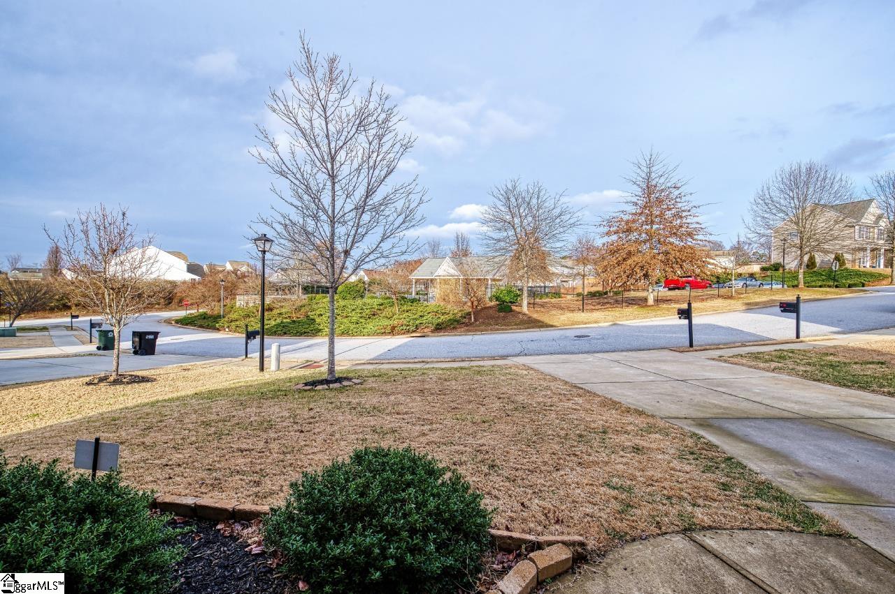 14 Remus Way Simpsonville, SC 29681 - Photo 4 of 35 Gallery Image 4