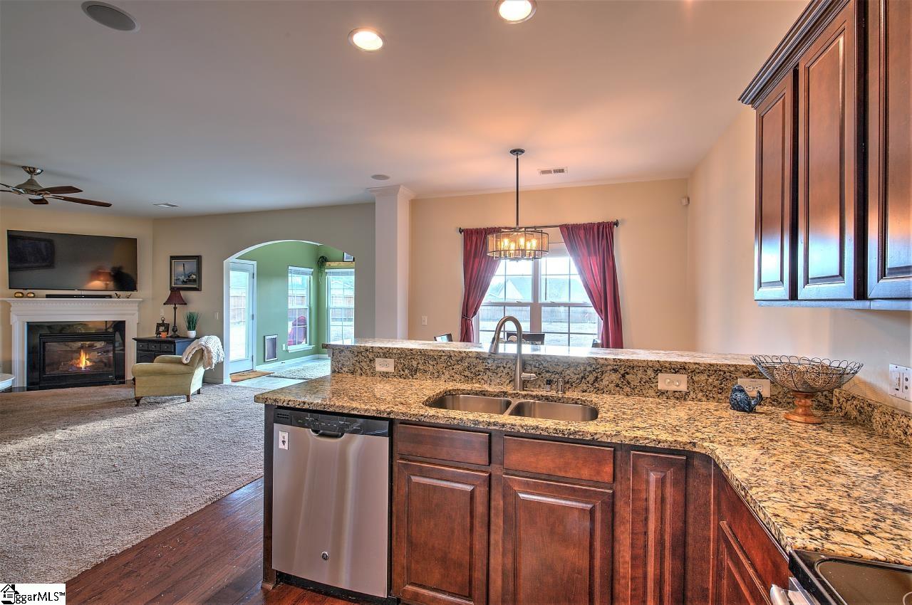 14 Remus Way Simpsonville, SC 29681 - Photo 10 of 35 Gallery Image 10