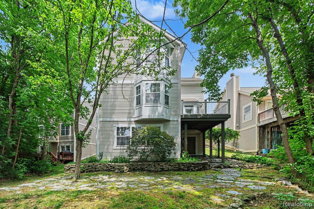 6573 Summit Ridge Clarkston, MI 48346 - Photo 22 of 24