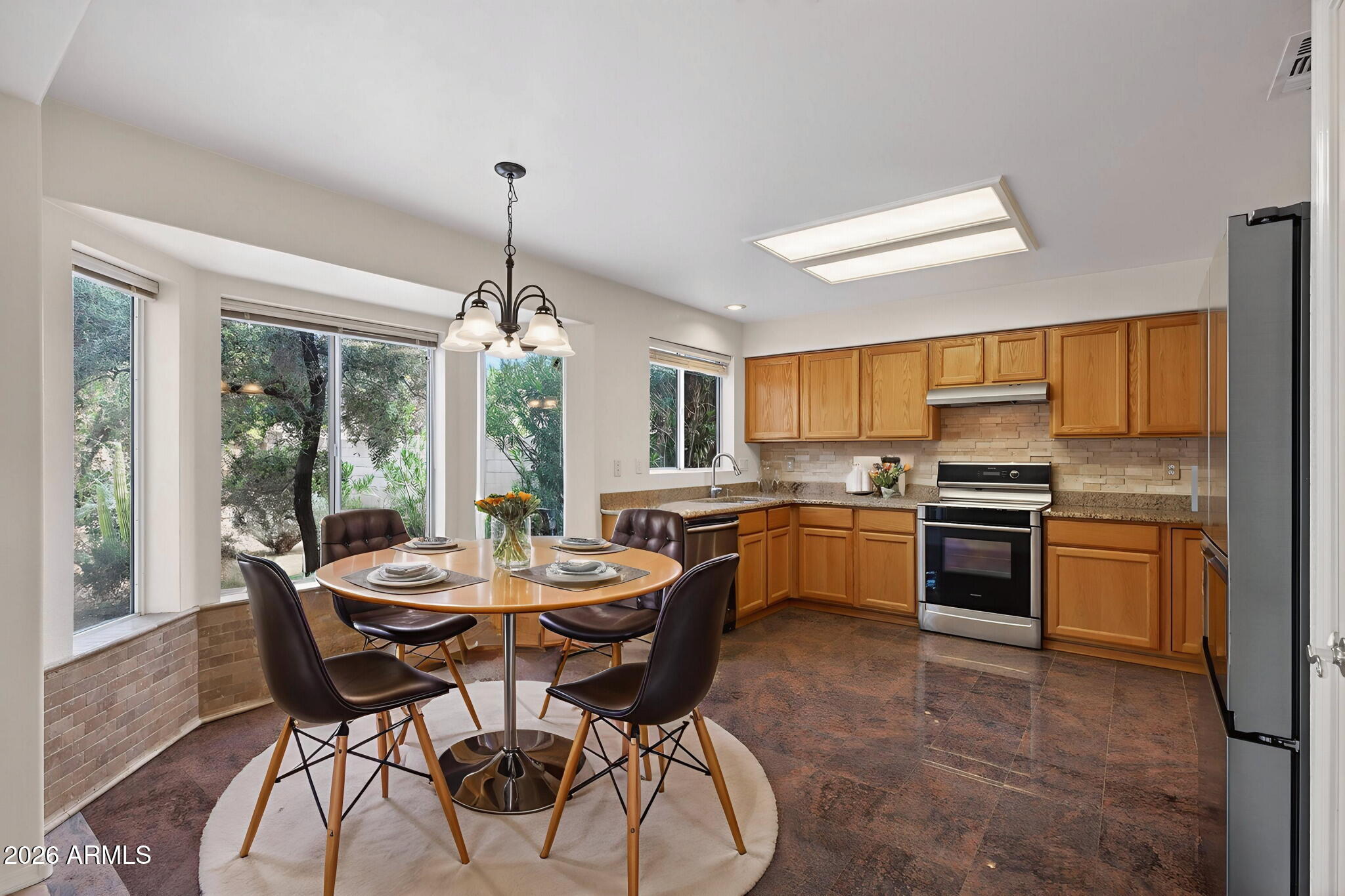 4530 East Desert Wind Dr. Phoenix, AZ 85044 - Photo 7 of 25 4530 E Desert Wind 070