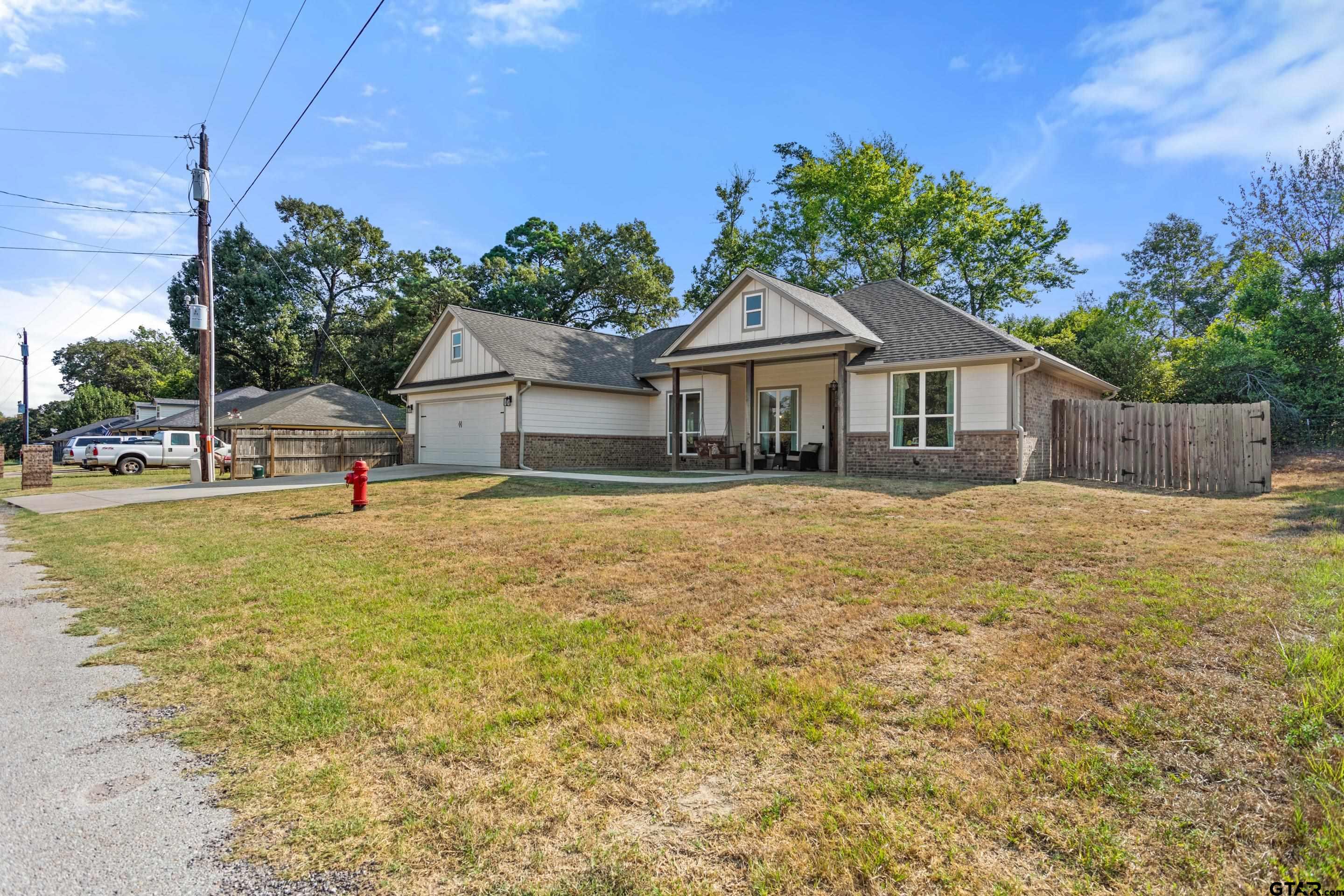 411 Crystal Avenue Rusk, TX 75785 - Photo 3 of 35 Gallery Image 3