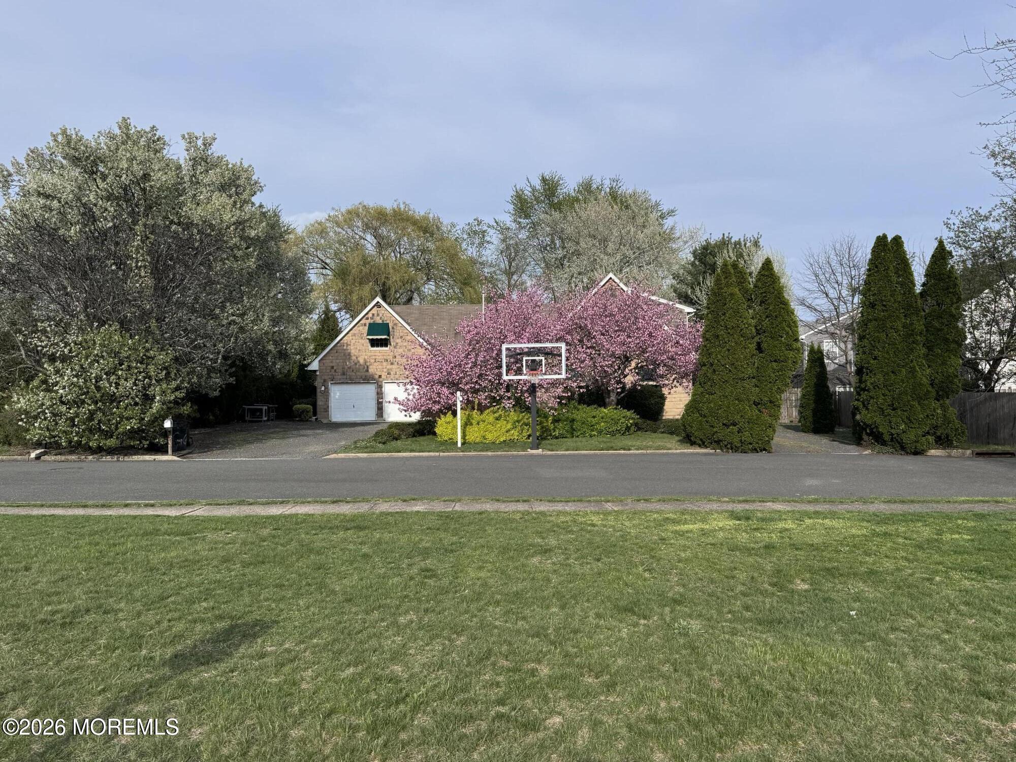 812 Mistletoe Avenue Point Pleasant, NJ 08742 - Photo 2 of 29 IMG_2910