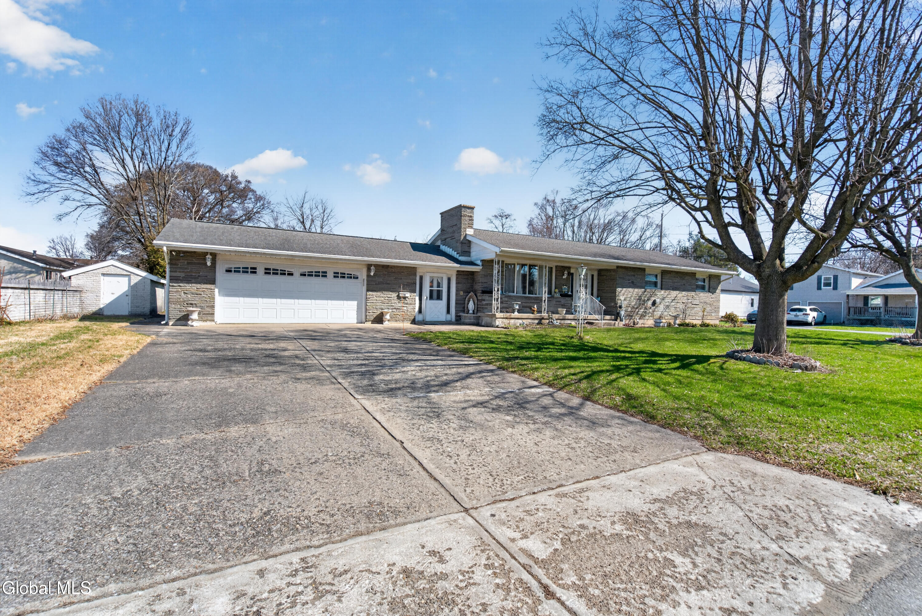 20 Willow Street Rotterdam, NY 12306 - Photo 1 of 32 41-20 WILLOW-2