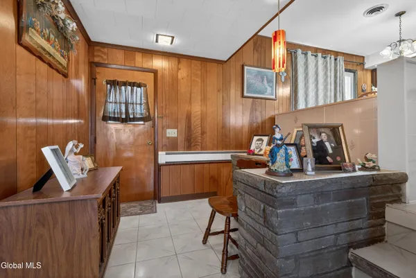 $349,900 | 20 Willow Street, Rotterdam, NY 12306