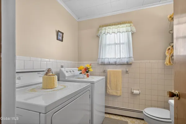 $349,900 | 20 Willow Street, Rotterdam, NY 12306