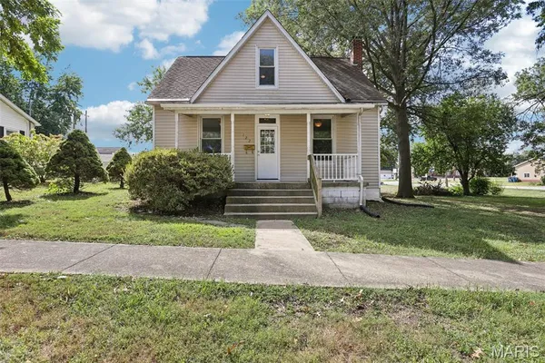 $163,500 | 122 West 1st Street, Trenton, IL 62293