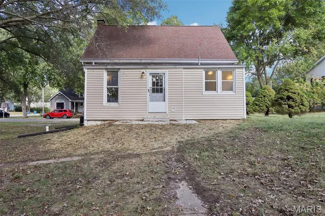 $169,900 | 122 West 1st Street, Trenton, IL 62293