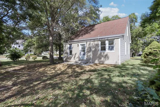 $169,900 | 122 West 1st Street, Trenton, IL 62293