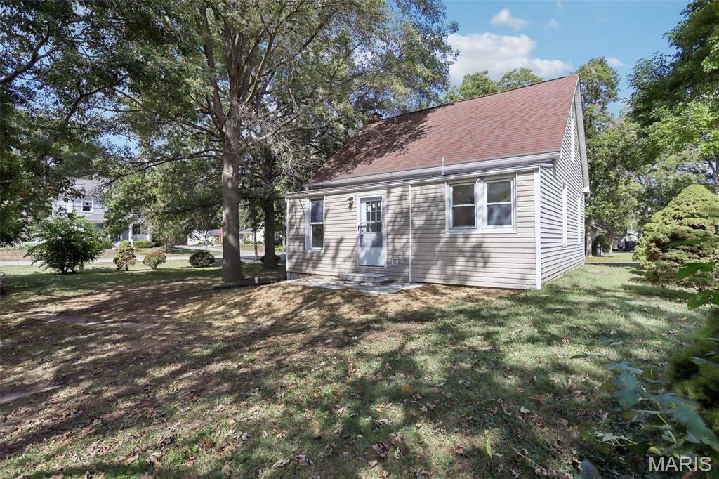 122 West 1st Street Trenton, IL 62293 - Photo 26 of 31