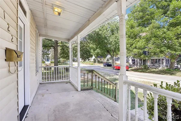 $163,500 | 122 West 1st Street, Trenton, IL 62293