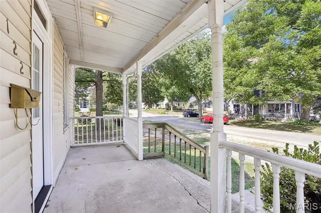 $169,900 | 122 West 1st Street, Trenton, IL 62293