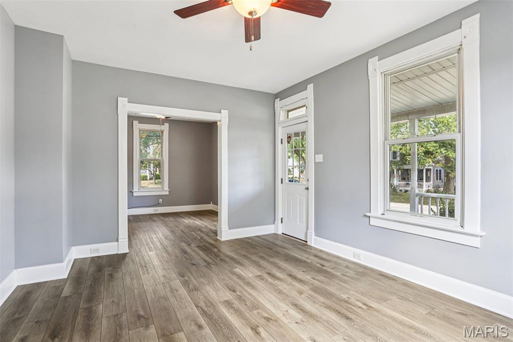 122 West 1st Street Trenton, IL 62293 - Photo 5 of 31