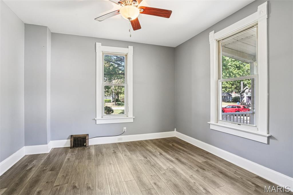 122 West 1st Street Trenton, IL 62293 - Photo 6 of 31