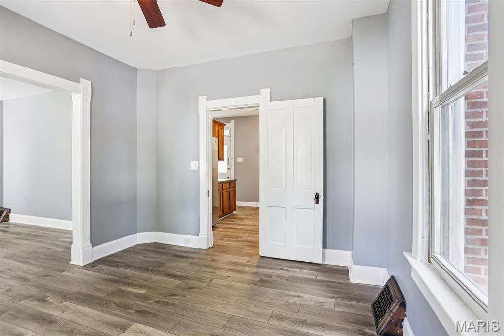 122 West 1st Street Trenton, IL 62293 - Photo 8 of 31