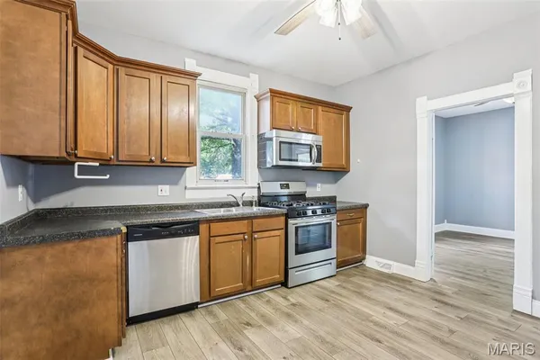 $163,500 | 122 West 1st Street, Trenton, IL 62293