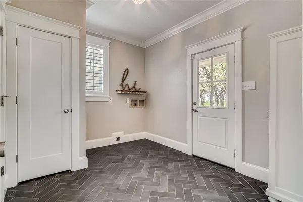 $1,250,000 | 10501 County Road 1016, Burleson, TX 76028