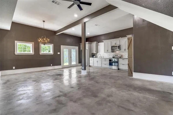$1,250,000 | 10501 County Road 1016, Burleson, TX 76028