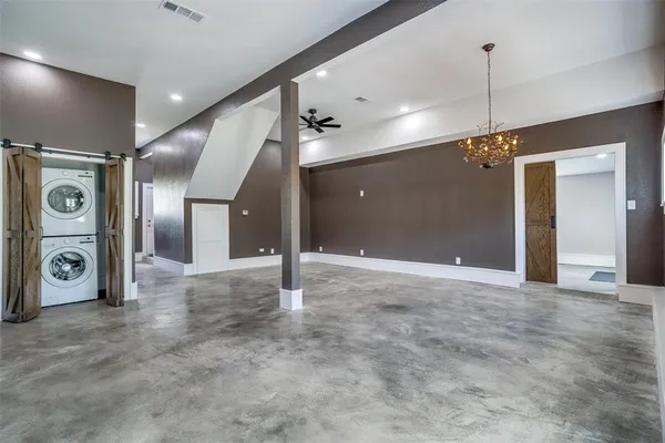 $1,250,000 | 10501 County Road 1016, Burleson, TX 76028