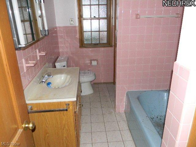 10756 East River Road Columbia Station, OH 44028 - Photo 5 of 12