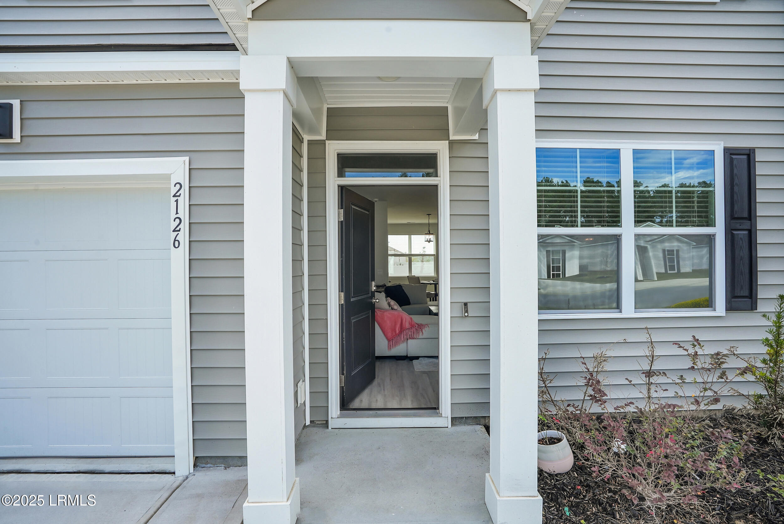 2126 Sanctum Street Ridgeland, SC 29936 - Photo 8 of 49 15_dsc05051