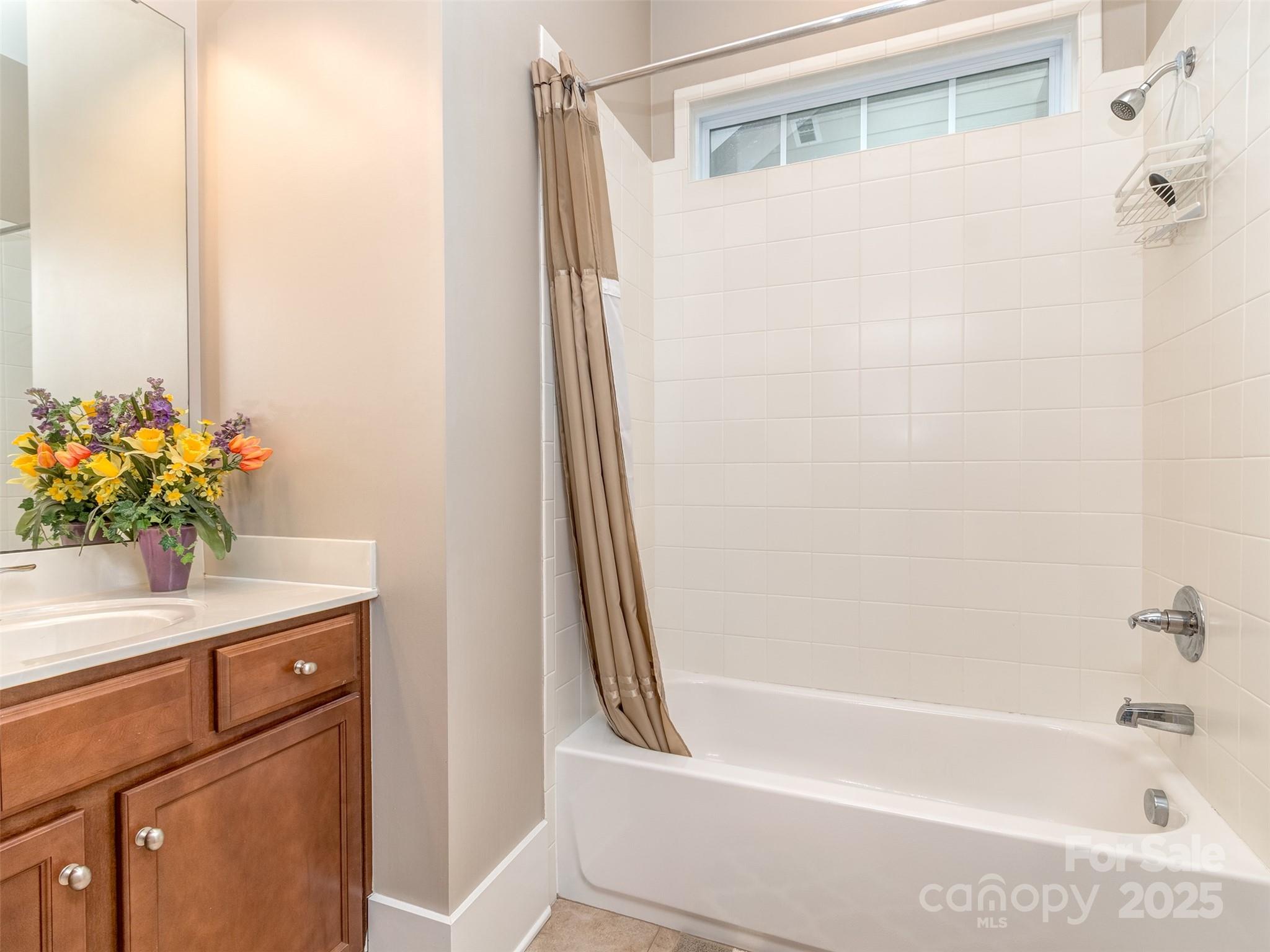 1055 Ridge Runner Road Rock Hill, SC 29730 - Photo 18 of 43 a bathroom with a bathtub and a shower