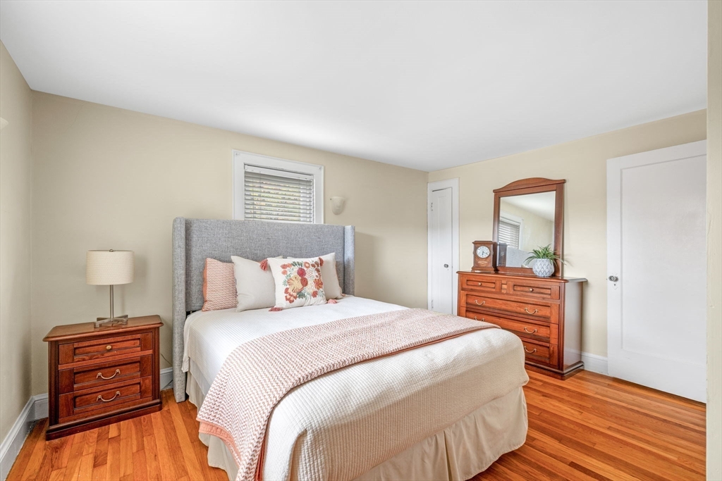 14 Ivy Road Medford, MA 02155 - Photo 20 of 32 Gallery Image 20