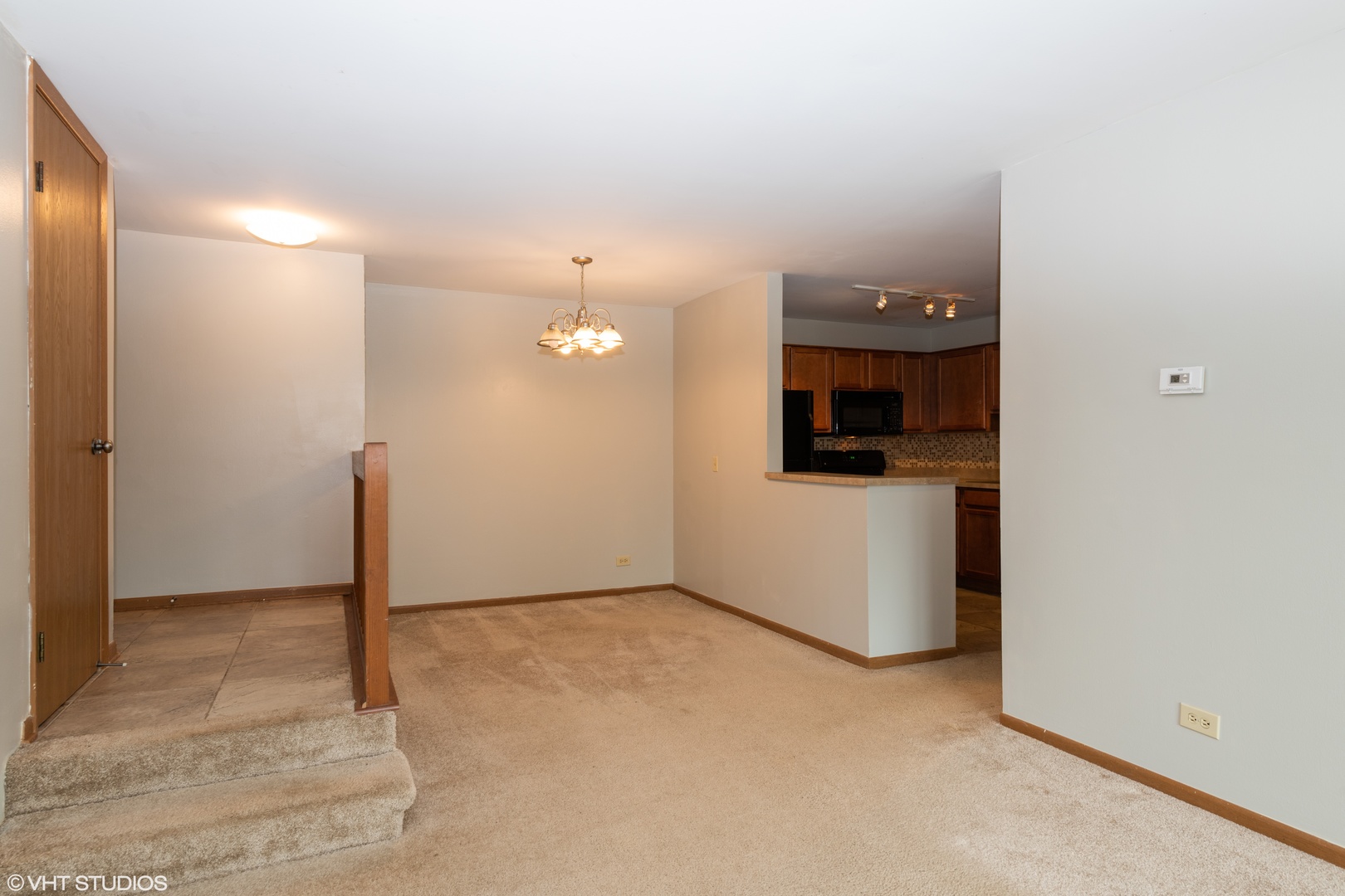 1352 McDowell Road, Unit 104 Naperville, IL 60563 - Photo 5 of 10