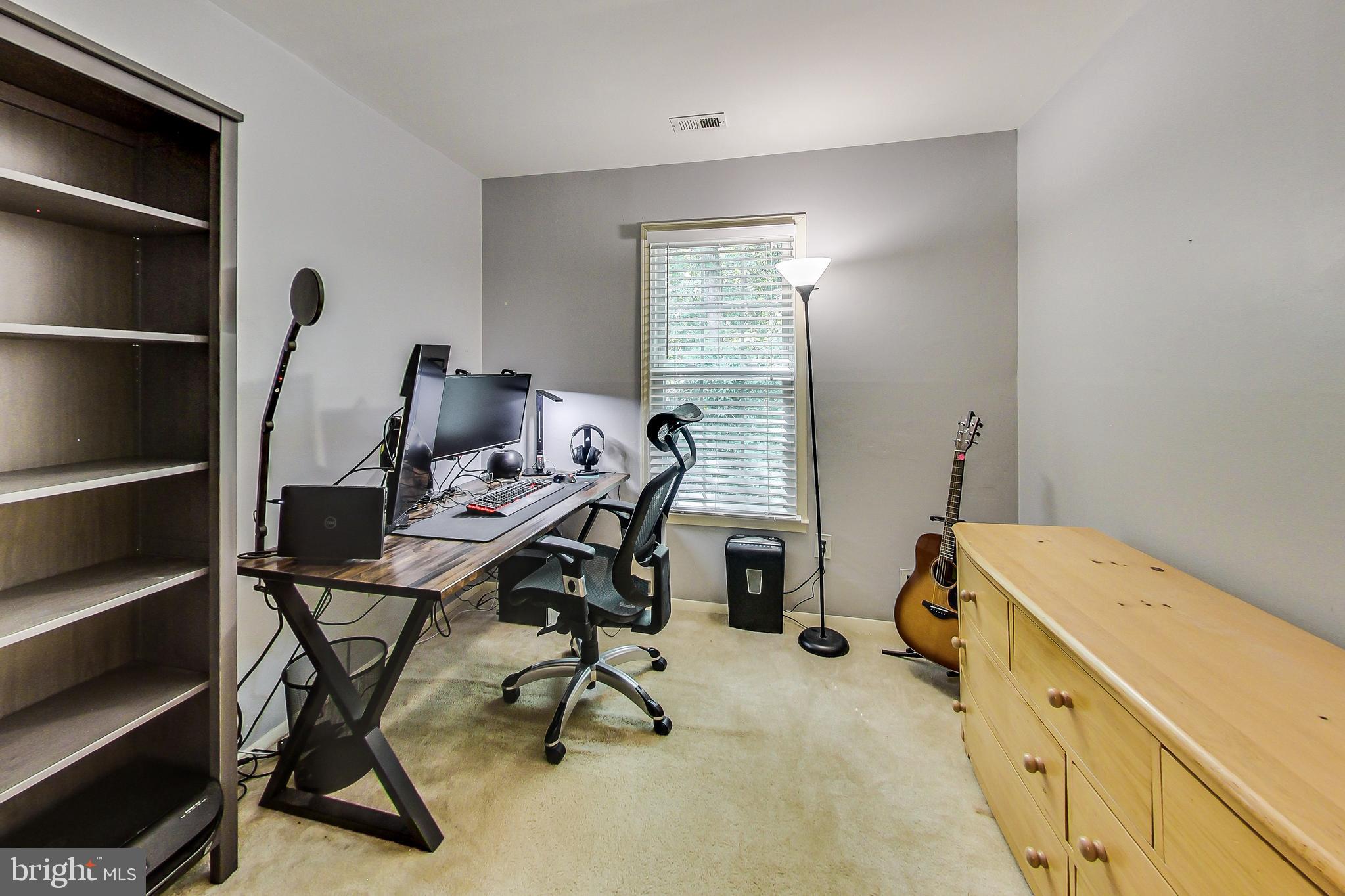 2420 Ansdel Court Reston, VA 20191 - Photo 16 of 28 Third bedroom