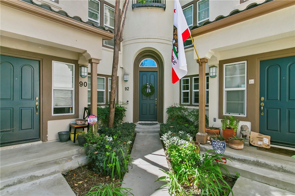 92 Sansovino Ladera Ranch, CA 92694 - Photo 21 of 24 Front Door.