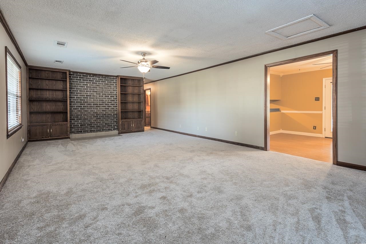 4625 Vincent Road Millington, TN 38053 - Photo 5 of 13 Gallery Image 5