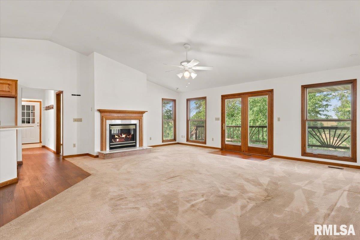 1997 New Lake Road Jacksonville, IL 62650 - Photo 14 of 39