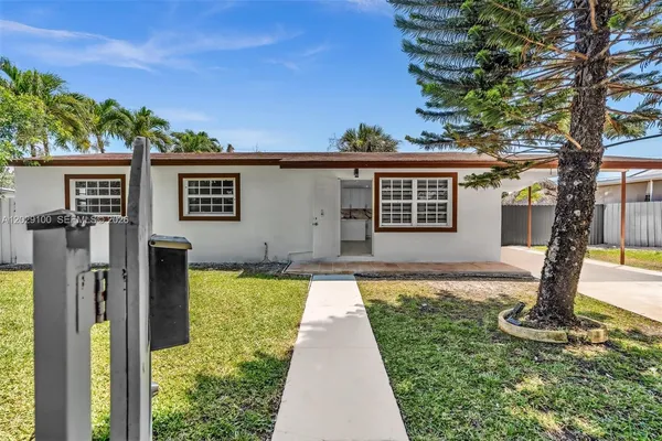 $3,900 | 11790 Southwest 34th Street, Miami, FL 33175