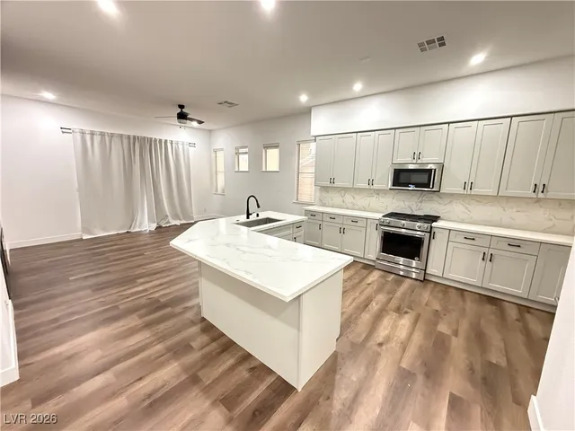 $2,995 | 10024 Pinnacle View Place, Las Vegas, NV 89134